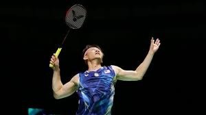 尤文发售圣诞节相关产品，毛衣售价39.9欧元，帽子16.9欧